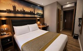 London Court Hotel